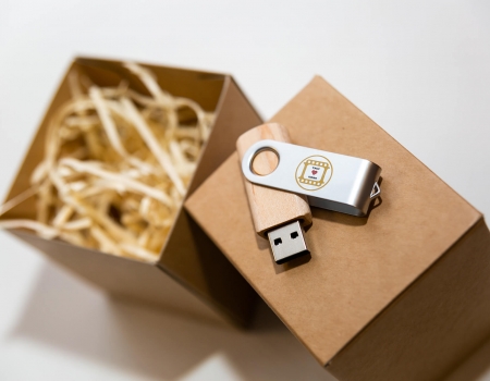 Заказать фильм в подарочной упаковке