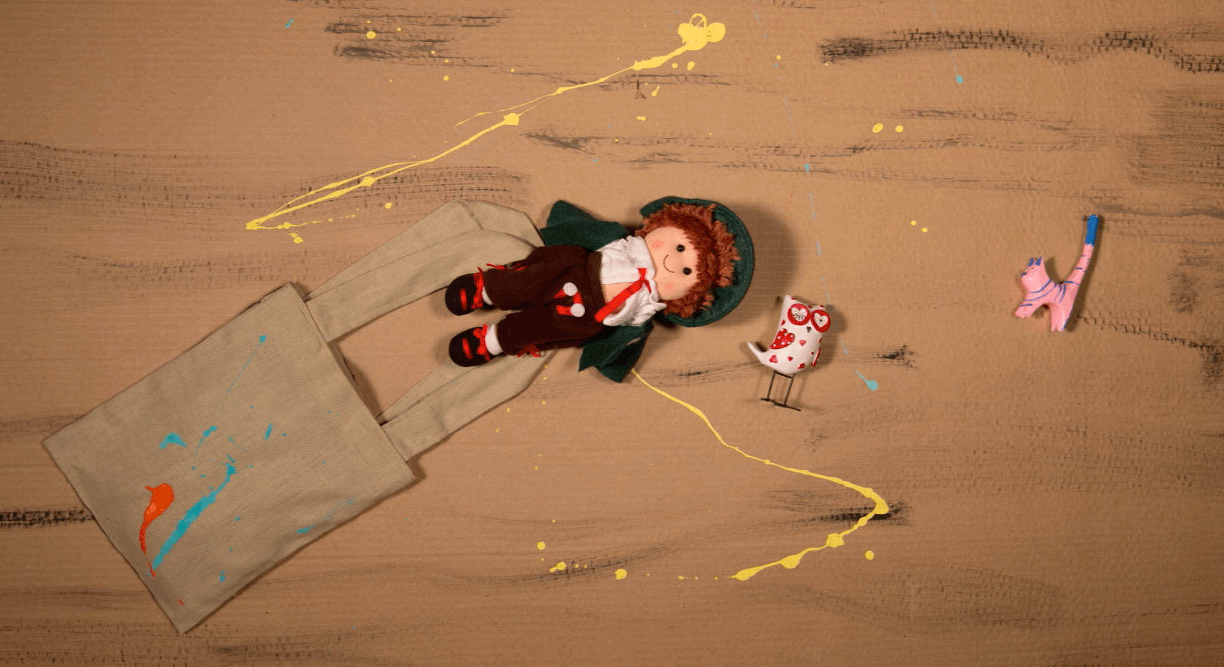 Кейс рекламного ролика пенала для акварельных красок Simple