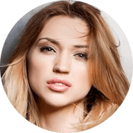 Оксана Устинова