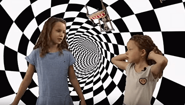 Алиса в стране чудес