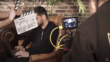 Как грамотно сделать видеопоздравление с днём рождения?