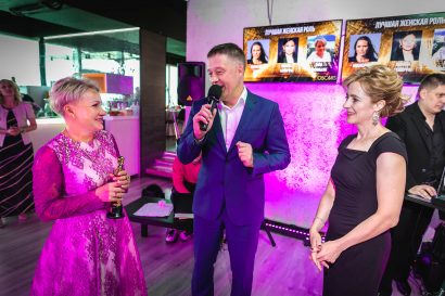 Меня интересует создание фильма-поздравления на день рождения друга. Нужно быстро, с юмором, но главное, чтобы запомнилось и поразило