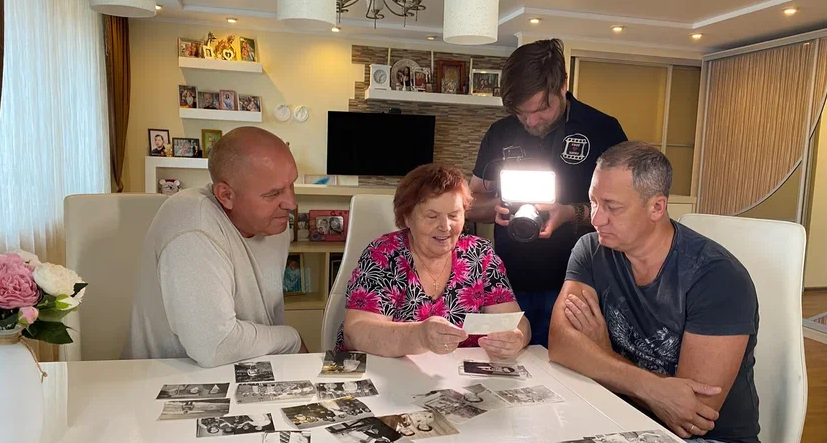 Что подарить родителям на день рождения?